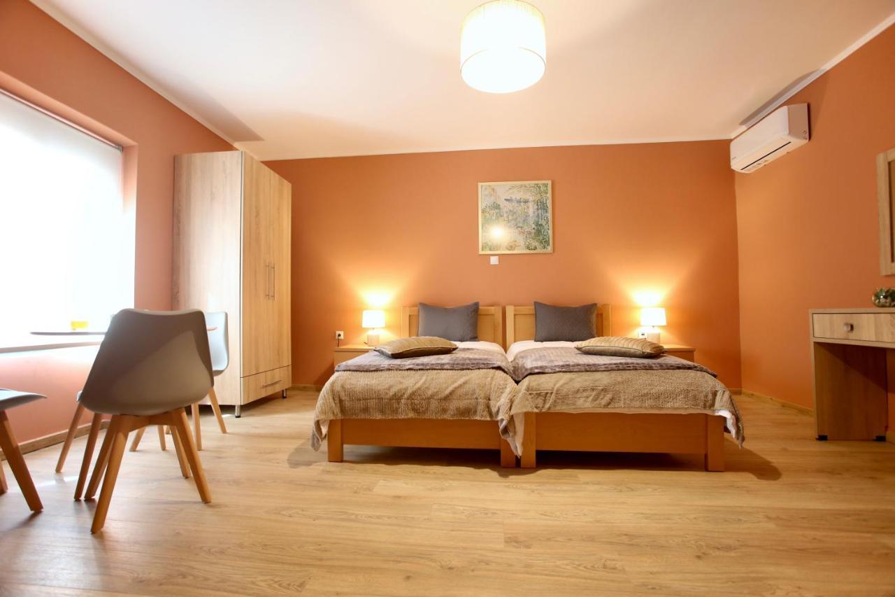 Gk Mediterranean Village - Airport Free Shuttle By Gk Properties Markópoulon Extérieur photo